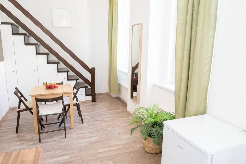 בודפשט N28 Studio Next To Andrassy Boulevard. מראה חיצוני תמונה